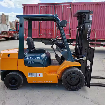 FD30 Toyota de 3 toneladas de elevadora de tenedor con longitud de tenedor de 1,2M Original de Japón Diesel