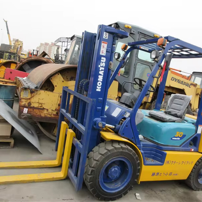 Potente montacargas Komatsu FD30 FD50 3T 5T de Japón con motor diesel japonés
