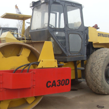 Dinámica usados rodillos CA30D Mejor segunda mano compactador vibratorio para sus proyectos de carretera