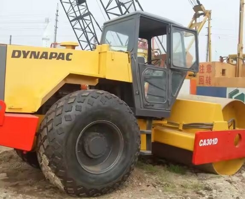 Trabajos de construcción utilizados Dynapac CA25D Roller vibratorio de tambor único