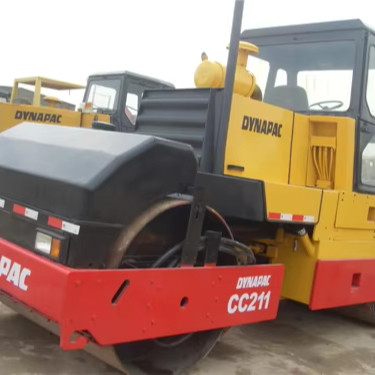 Buen rodillo de segunda mano Dynapac Ca30d compactador vibratorio en estado original