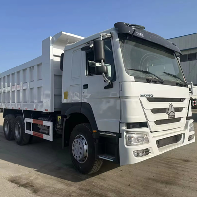 10 velocidades caja de cambios 6x4 manual de inclinación 10 ruedas HOWO Dumper Segmento camión de tamaño mediano