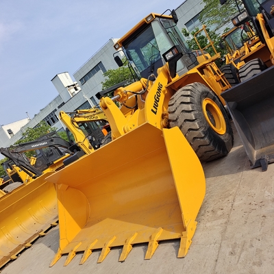 856 cargadores usados originales con un peso de la máquina de 17000 kg en buenas condiciones y en un buen estado