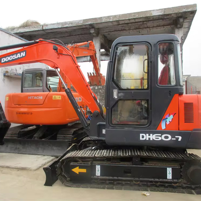 Obtener de segunda mano Doosan DH60-7 Excavadoras zapatos usados de pista y bomba hidráulica original