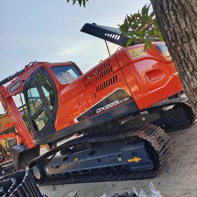 Excavadora Doosan DX225 de segunda mano de 2018 con cilindro hidráulico original