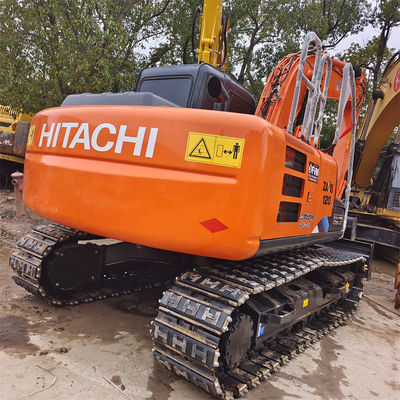 Una excavadora usada Hitachi ZX120-3 con 12ONS de peso de operación en buenas condiciones.