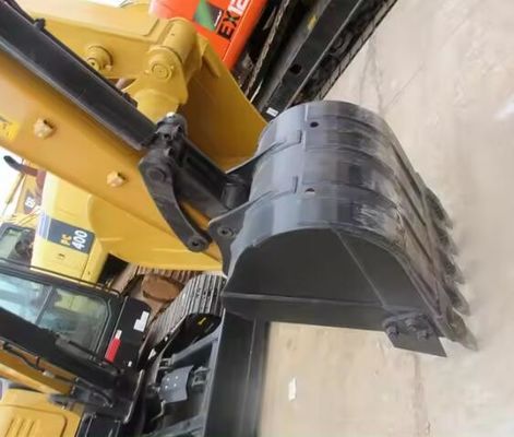 Excavadora Sany SY55C con capacidad de 0.28 cubos en buen estado