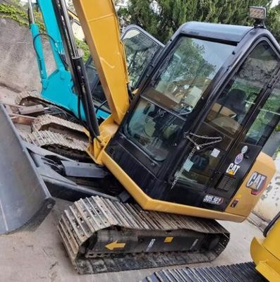 Excavadora Mini Cat 306E2 de 2022 de Japón con un peso operativo de 6000 kg en buen estado