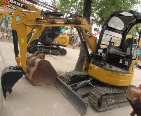 Excavadora Caterpillar 302.5E con capacidad de 0.3CBM