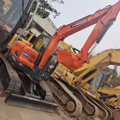 Excavadora mini Doosan DX60 DX60-9 con capacidad de 0.7 cubos y peso de operación de 15000